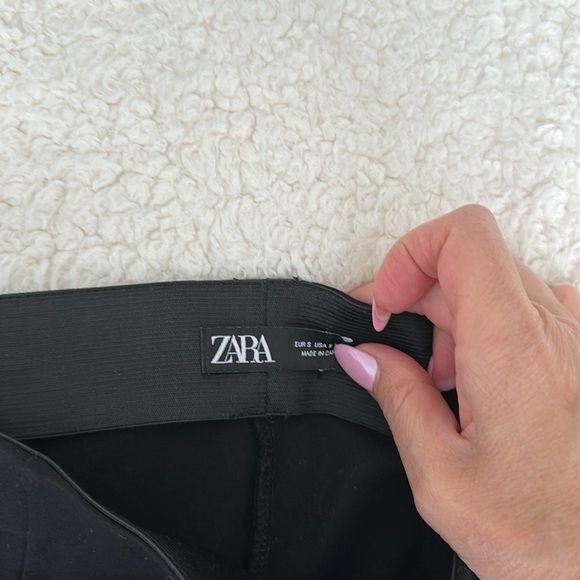 Zara High rise leggings with wide elastic waistband. it is a stretchable. - Picture 5 of 9